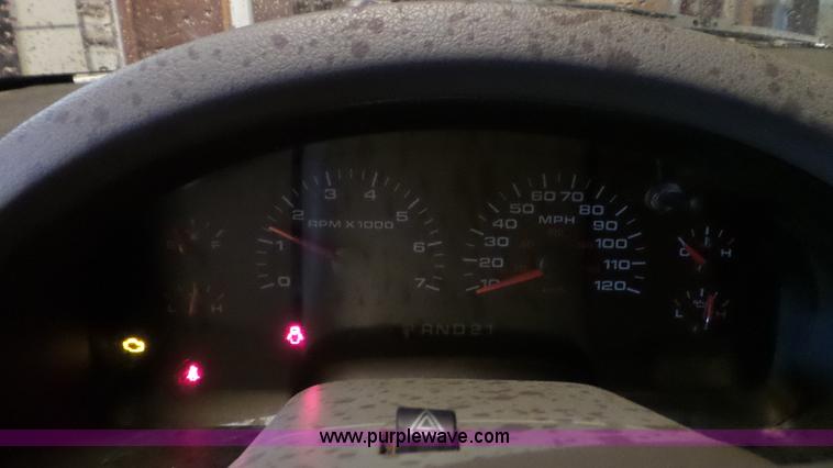 image for item L2085 2004 Ford F150 SuperCab pickup truck