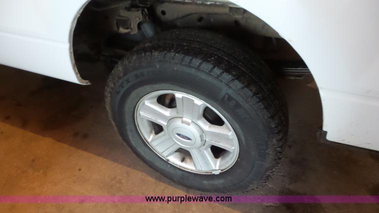 image for item L2085 2004 Ford F150 SuperCab pickup truck