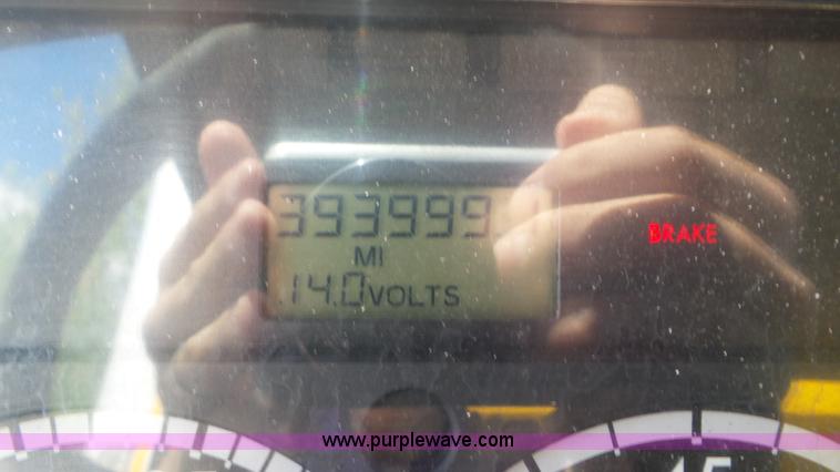 image for item L2152 2006 Freightliner Business Class M2 box truck