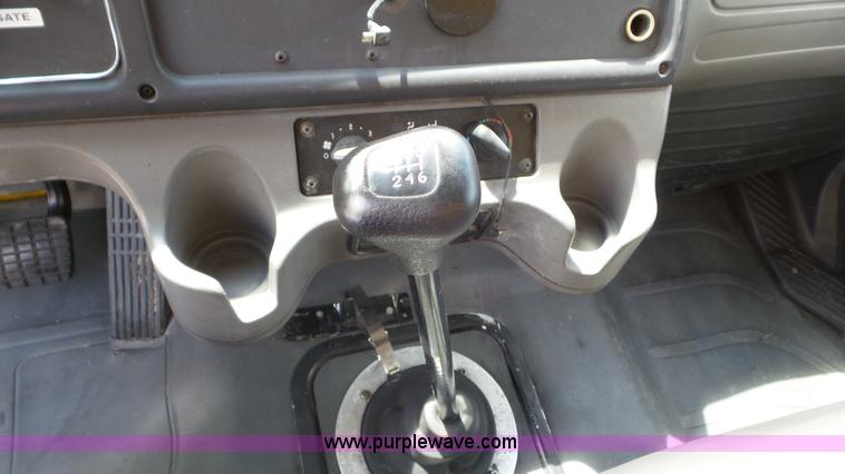 image for item L2152 2006 Freightliner Business Class M2 box truck