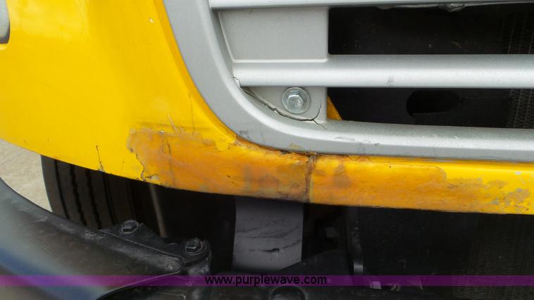 image for item L2152 2006 Freightliner Business Class M2 box truck