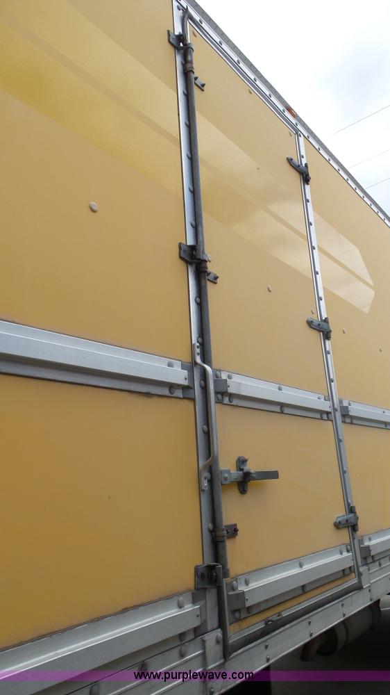 image for item L2152 2006 Freightliner Business Class M2 box truck