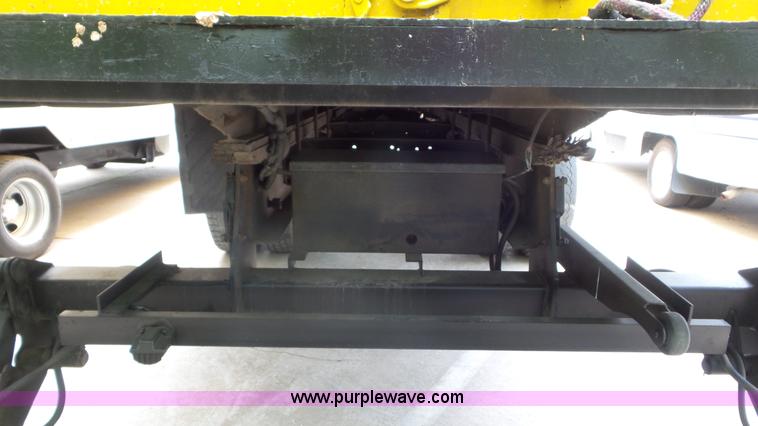 image for item L2152 2006 Freightliner Business Class M2 box truck