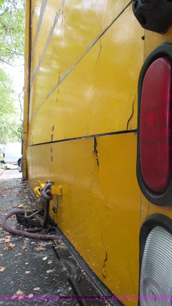 image for item L2152 2006 Freightliner Business Class M2 box truck