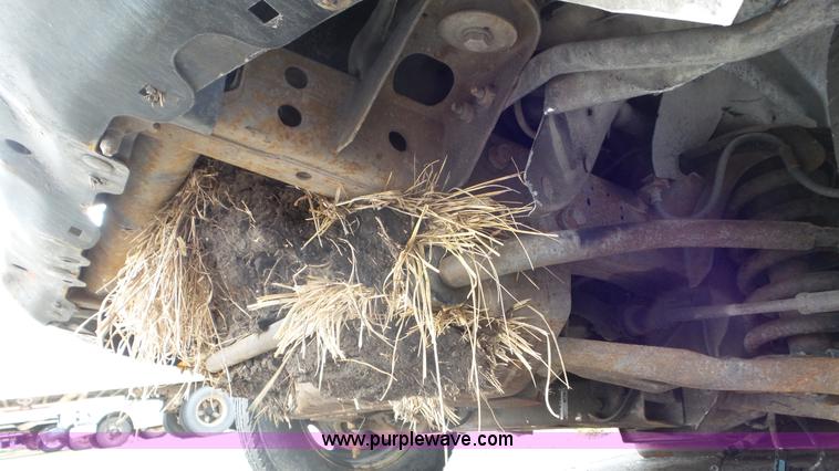 image for item L2153 2005 GMC Savana G3500 box truck