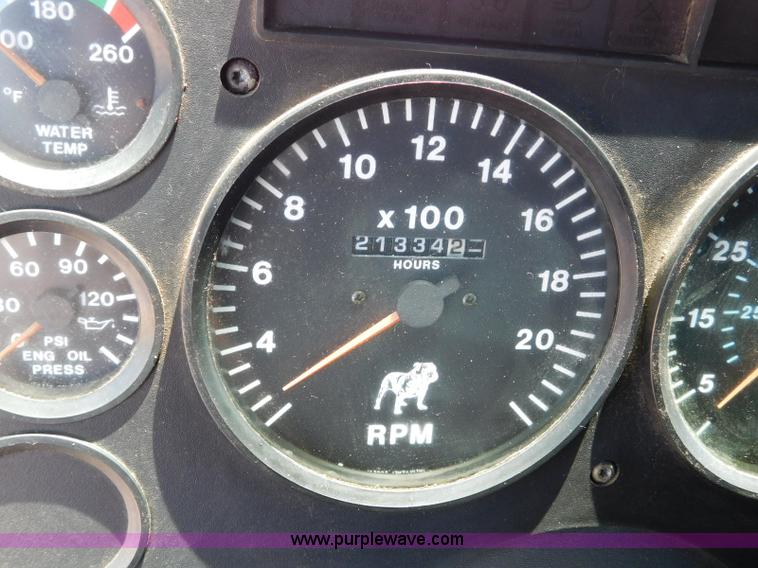 image for item L5839 2000 Mack CH613 flatbed truck