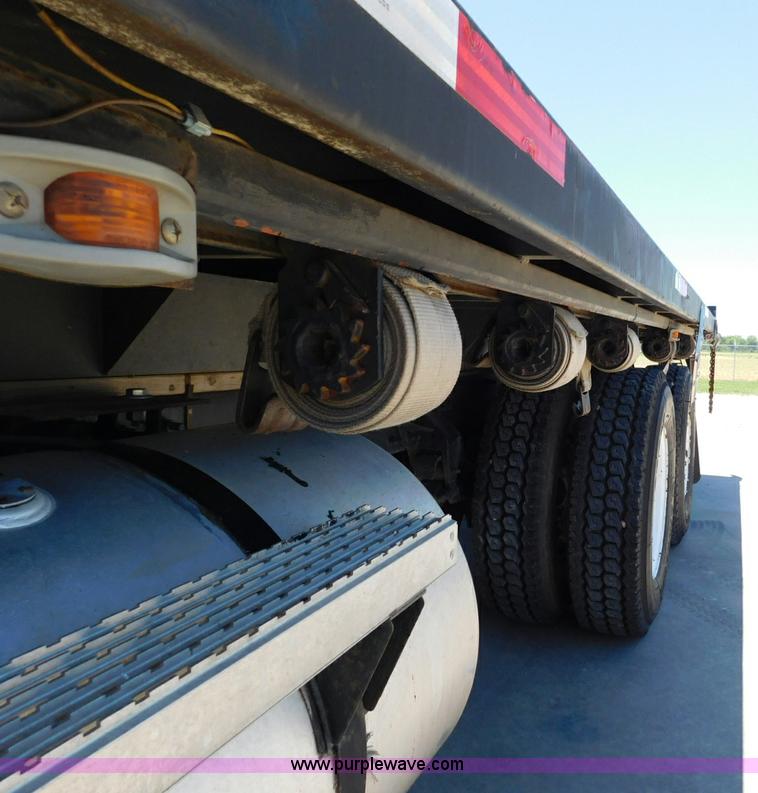 image for item L5839 2000 Mack CH613 flatbed truck