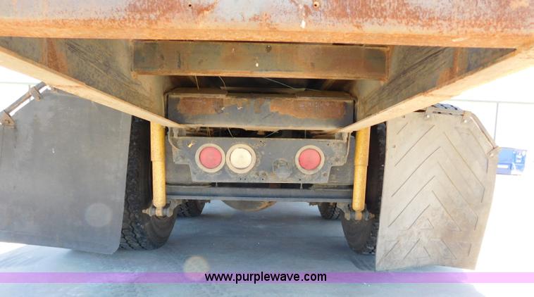 image for item L5839 2000 Mack CH613 flatbed truck