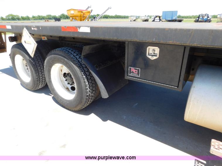 image for item L5839 2000 Mack CH613 flatbed truck