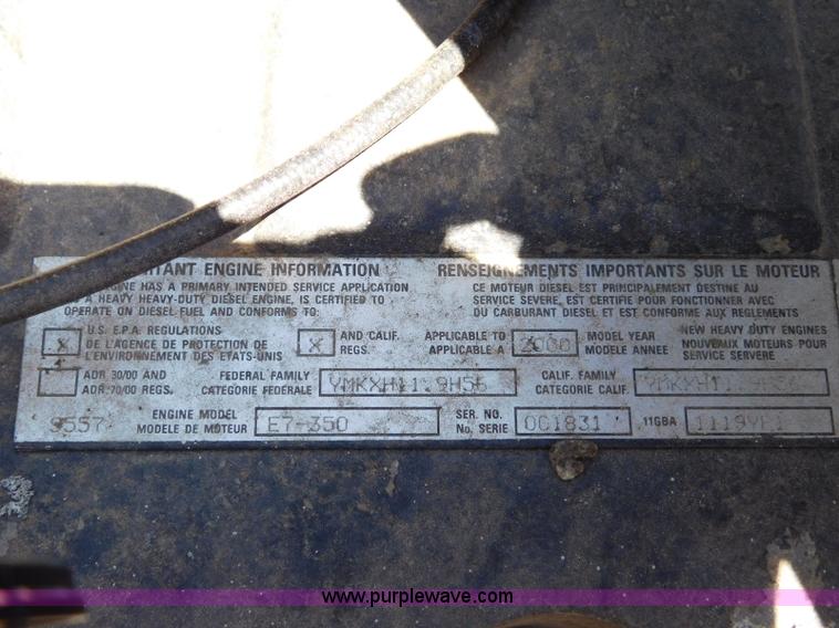 image for item L5839 2000 Mack CH613 flatbed truck