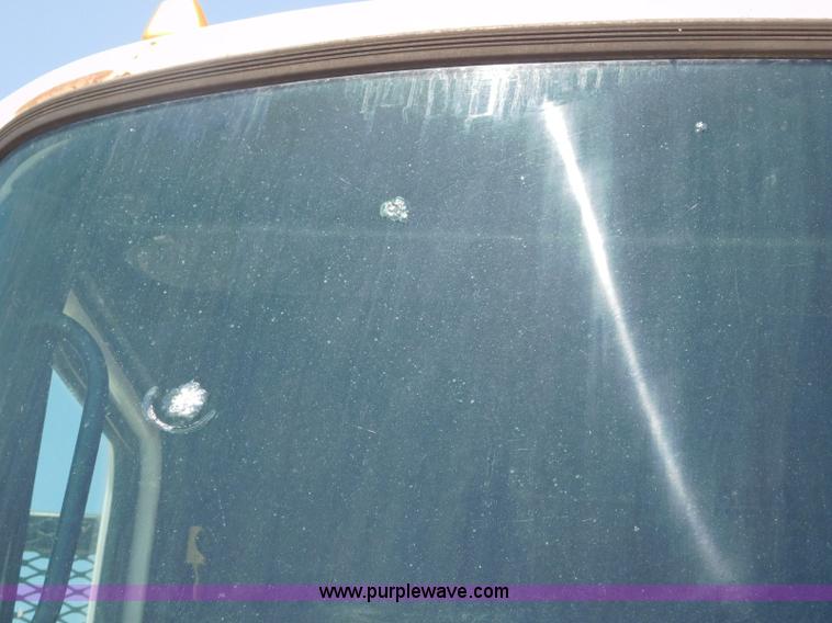 image for item L5839 2000 Mack CH613 flatbed truck