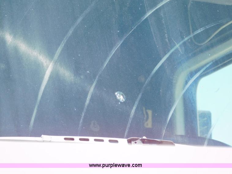 image for item L5839 2000 Mack CH613 flatbed truck