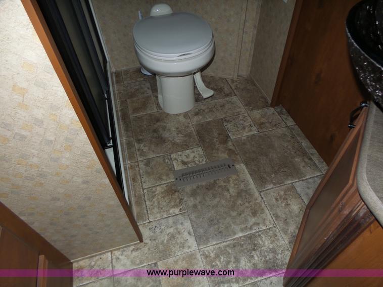 image for item L6037 2014 Open Range Roamer 367BHS camper