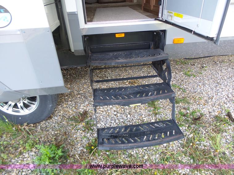 image for item L6037 2014 Open Range Roamer 367BHS camper