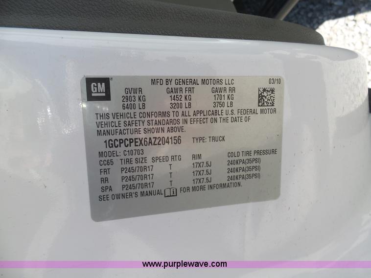 image for item L7033 2010 Chevrolet Silverado 1500 pickup truck