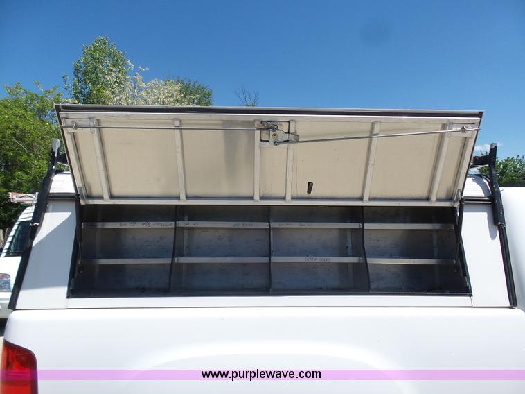 image for item L7035 2008 GMC Sierra 1500 pickup truck