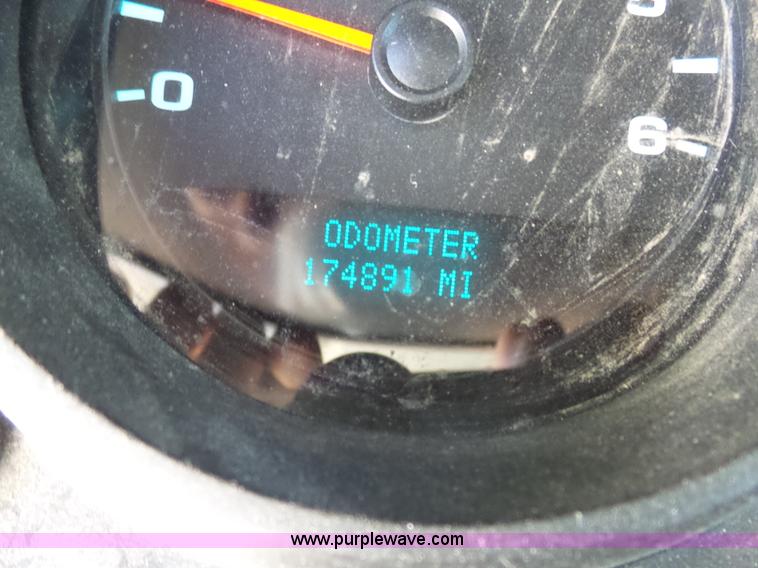 image for item L7035 2008 GMC Sierra 1500 pickup truck