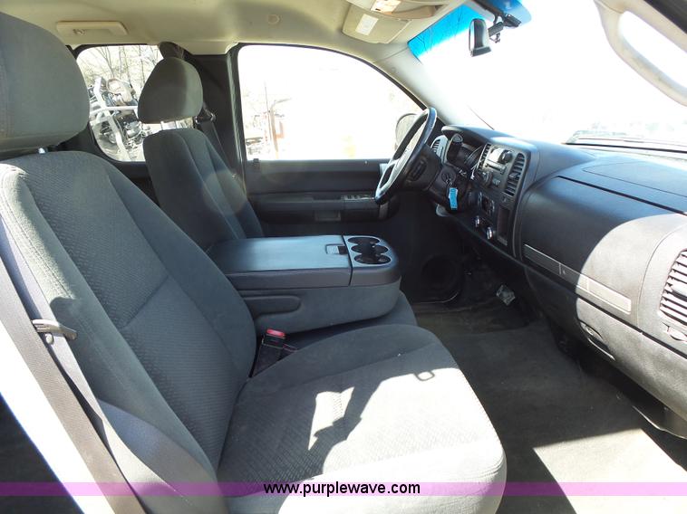 image for item L7159 2008 Chevrolet Silverado 1500 Ext. Cab pickup truck