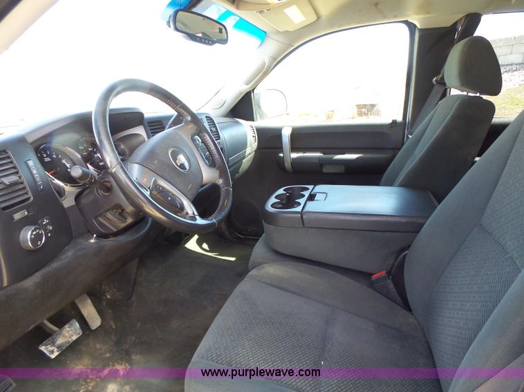 image for item L7159 2008 Chevrolet Silverado 1500 Ext. Cab pickup truck