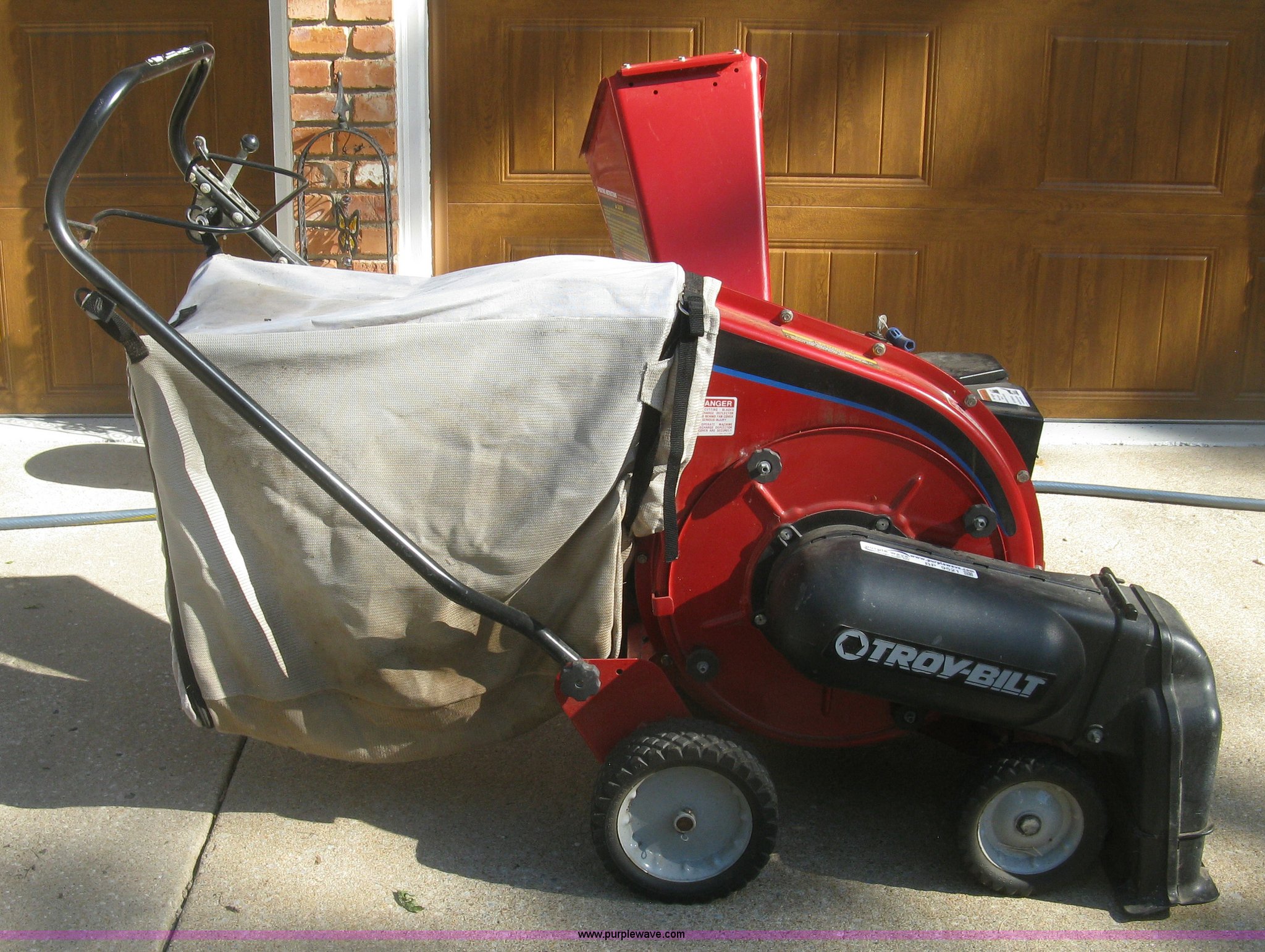 TroyBilt chipper/vacuum in Wichita, KS Item BP9521 sold Purple Wave