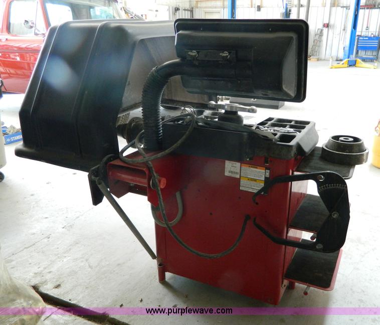 image for item BI9884 Coats 1000 wheel balancer