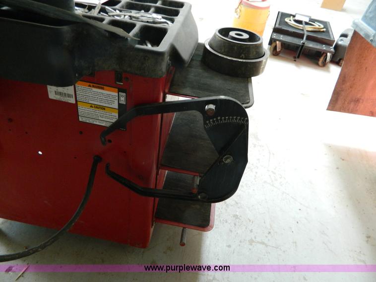 image for item BI9884 Coats 1000 wheel balancer