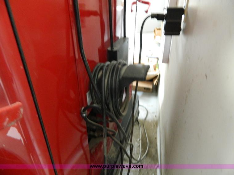 image for item BI9891 2015 Hunter wheel alignment machine