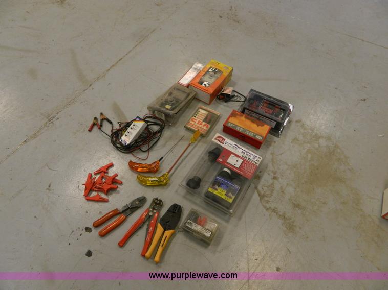 Tools in Plainville, KS Item BQ9823 sold Purple Wave