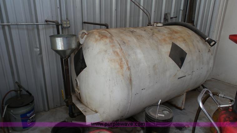 image for item BZ9280 Clean Burn CB-2500 oil heater