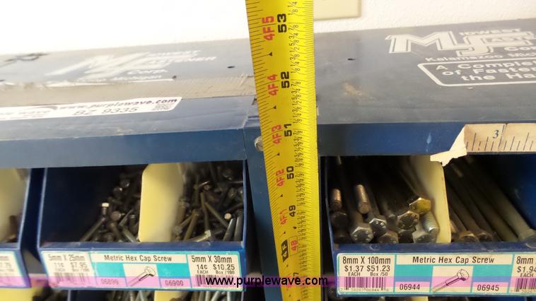 image for item BZ9335 Metric bolts and bins