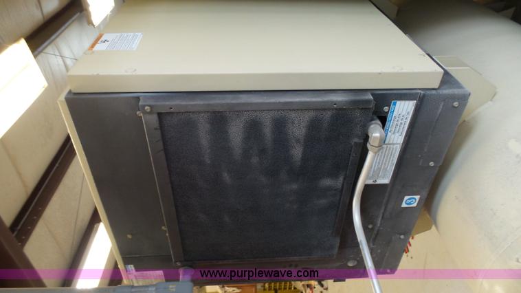 image for item BZ9379 Ingersoll Rand air compressor