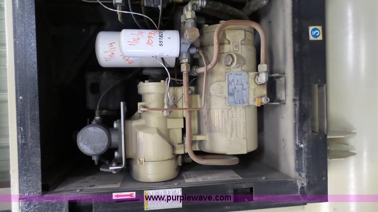 image for item BZ9379 Ingersoll Rand air compressor