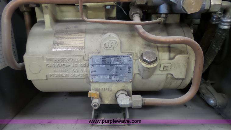 image for item BZ9379 Ingersoll Rand air compressor