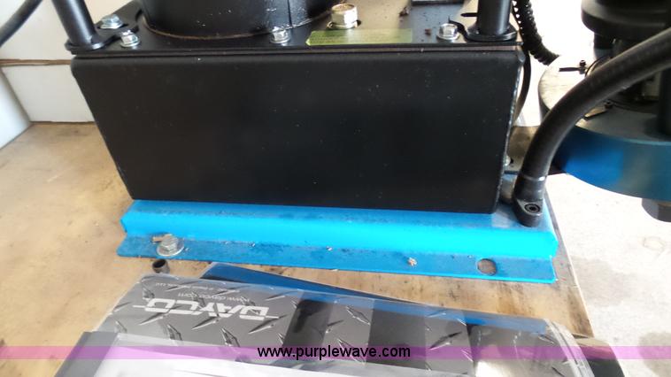 image for item BZ9382 Dayco D165 hose crimper