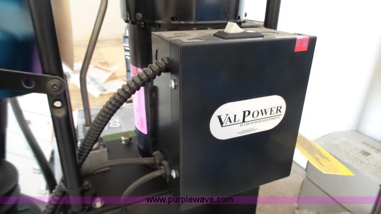 image for item BZ9382 Dayco D165 hose crimper