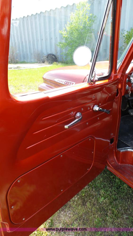 image for item K4108 1962 Ford F100 pickup truck