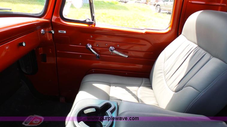 image for item K4108 1962 Ford F100 pickup truck
