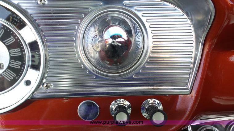 image for item K4108 1962 Ford F100 pickup truck