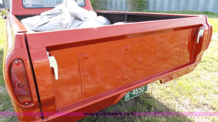 image for item K4108 1962 Ford F100 pickup truck