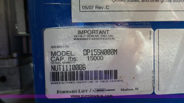 image for item K4111 2011 Forward Lift hydraulic vehicle lift