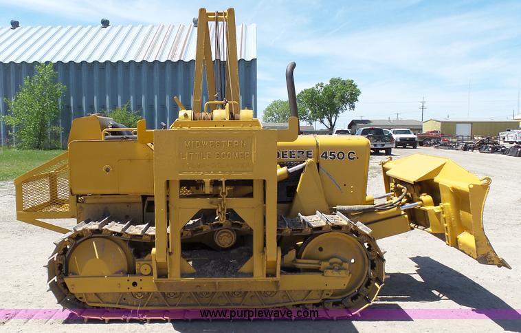 image for item K4114 1982 John Deere 450C pipelayer