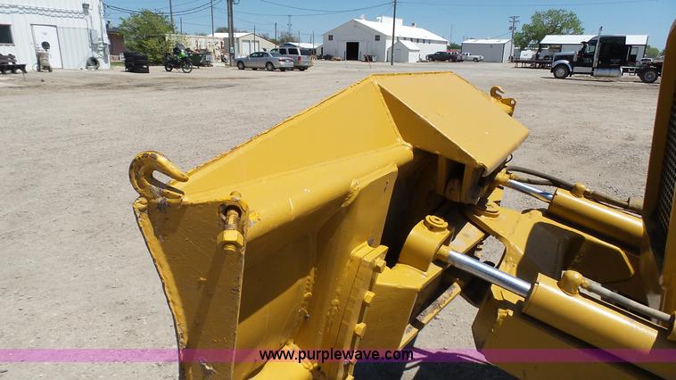 image for item K4114 1982 John Deere 450C pipelayer