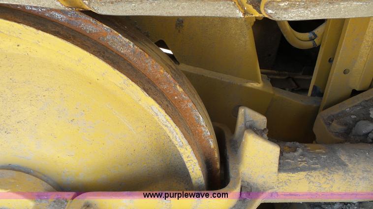 image for item K4114 1982 John Deere 450C pipelayer