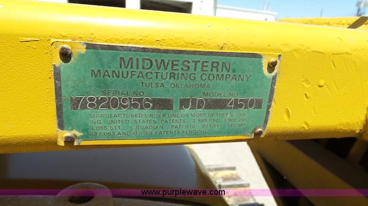 image for item K4114 1982 John Deere 450C pipelayer