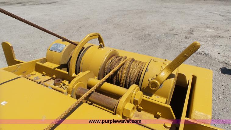 image for item K4114 1982 John Deere 450C pipelayer