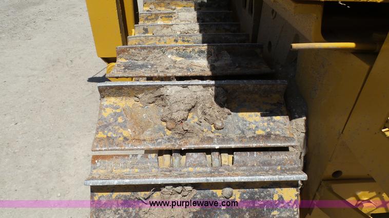 image for item K4114 1982 John Deere 450C pipelayer