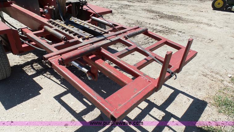 image for item K4117 2003 Desco 2500 tire shear