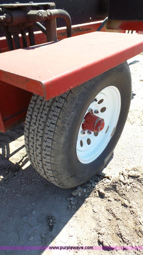 image for item K4117 2003 Desco 2500 tire shear