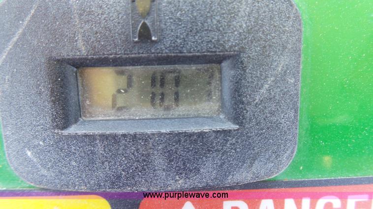 image for item K4118 2009 John Deere 667A QuikTrak lawn mower