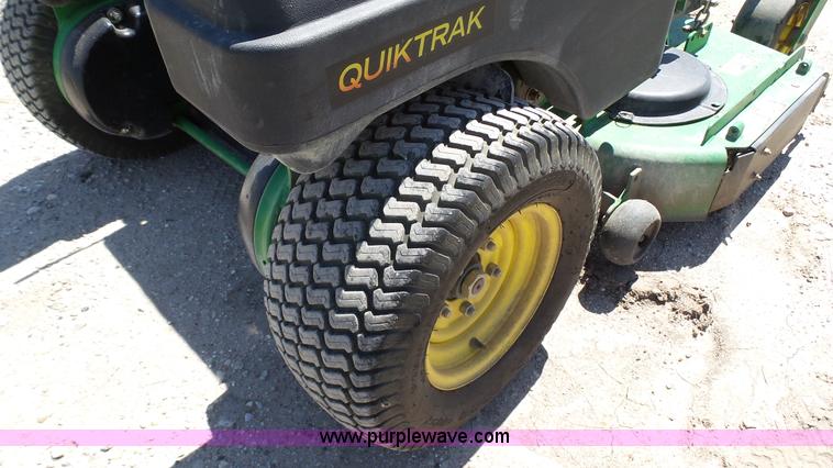 image for item K4118 2009 John Deere 667A QuikTrak lawn mower